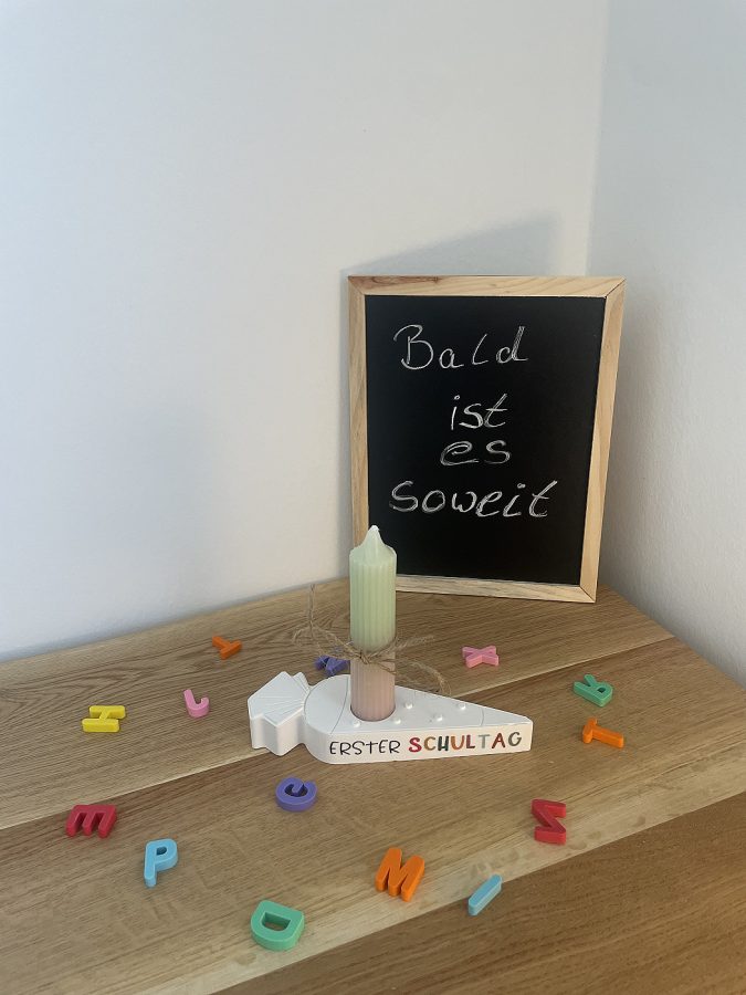 Schultüte mit Kerze